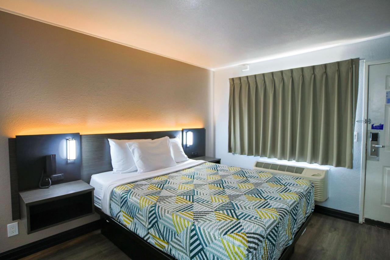 Motel 6-Sacramento, Ca - Central Buitenkant foto