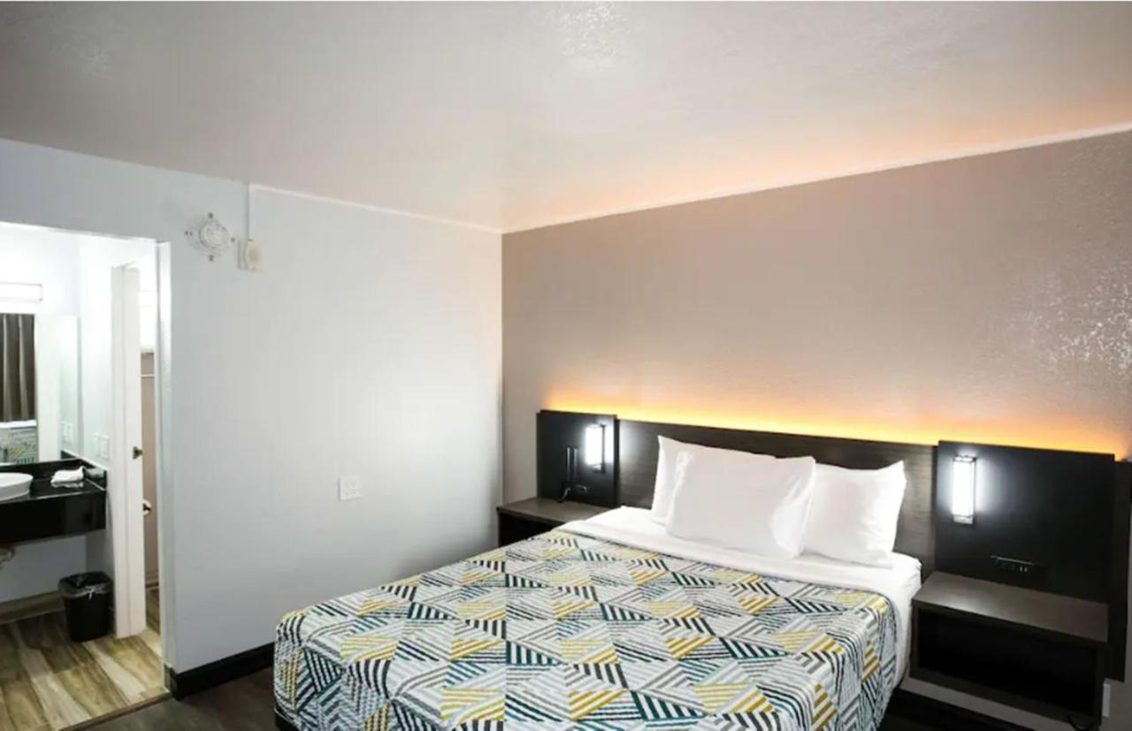 Motel 6-Sacramento, Ca - Central Buitenkant foto